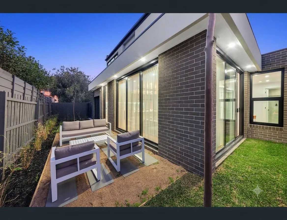 474A Bluff Road Hampton — balcony terrace
